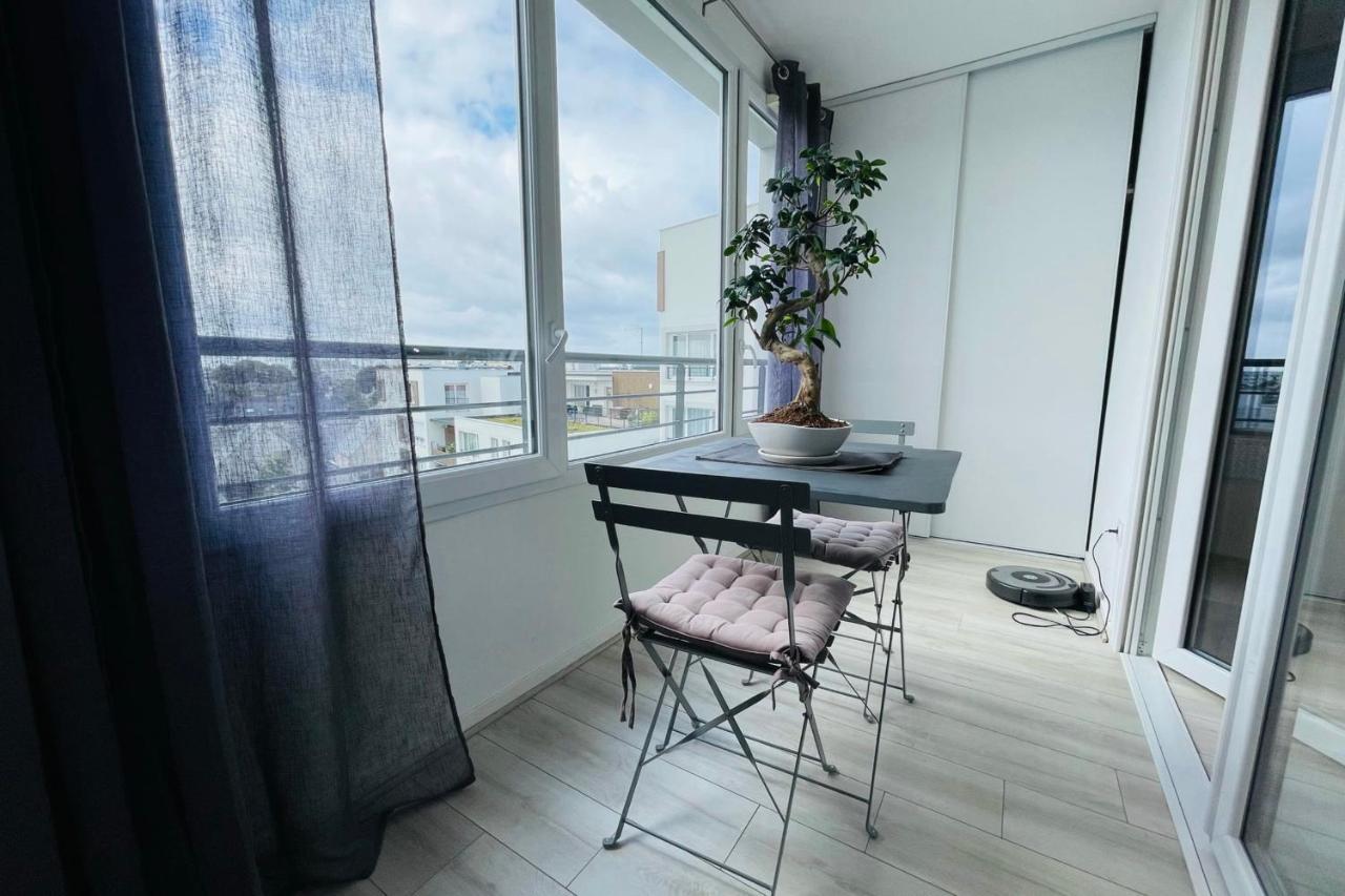 Bright Apartment In A New Building With Garage Tours Ngoại thất bức ảnh