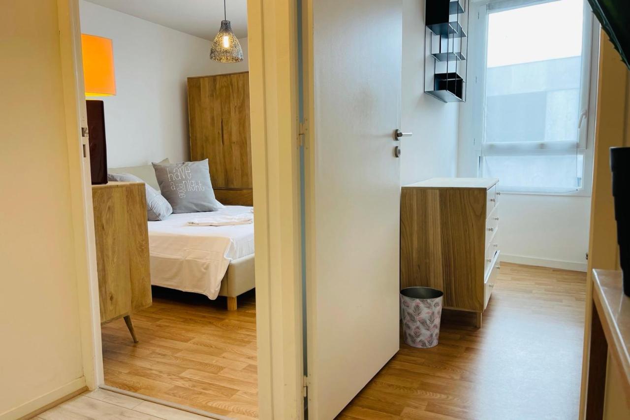 Bright Apartment In A New Building With Garage Tours Ngoại thất bức ảnh